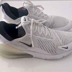 Nike Air 270 - Perfect! White and Black Athletic Shoes